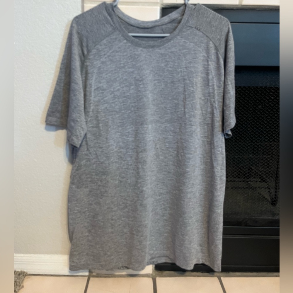 Lululemon Men’s T-shirt